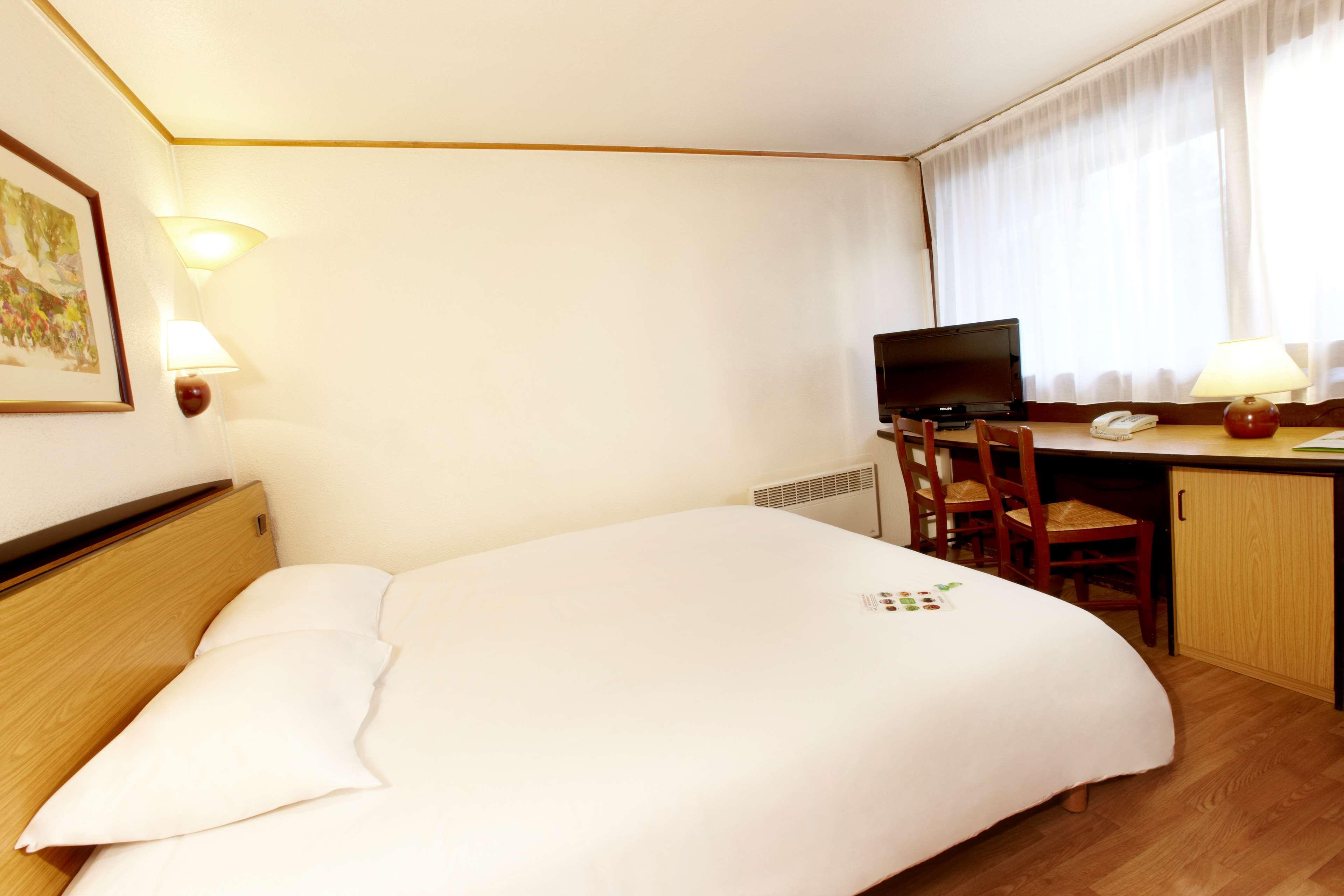 Hotel Campanile Colmar - Parc Des Expositions Zewnętrze zdjęcie